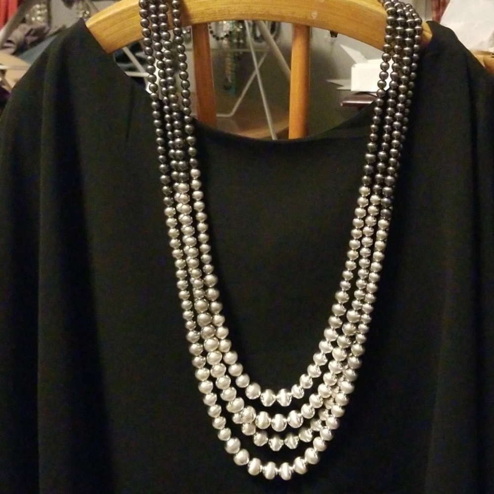 Jewelry - Picture 2 of 3